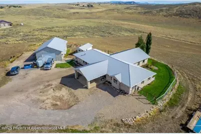 1040 Prong Horn Road, Craig, CO 81625 - Photo 4