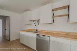 253 Surrey St, Carbondale, CO 81623 - Photo 8