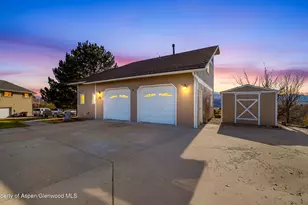 949 Edelweiss, Rifle, CO 81650 - Photo 40