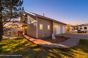 949 Edelweiss, Rifle, CO 81650 - Photo 38