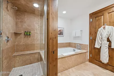 415 E Dean St, Unit 38, Week 33, Aspen, CO 81611 - Photo 30