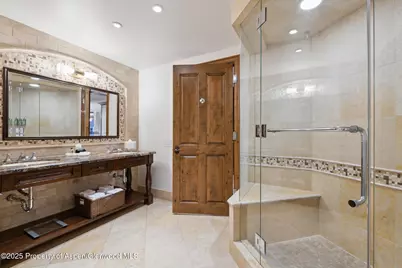 415 E Dean St, Unit 38, Week 33, Aspen, CO 81611 - Photo 16