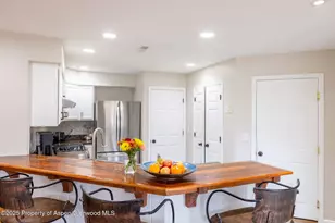 390 Maroon Ct, New Castle, CO 81647 - Photo 8