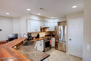 390 Maroon Ct, New Castle, CO 81647 - Photo 6