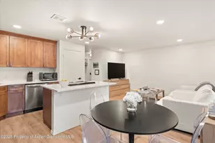 425 Park Cir, Aspen, CO 81611 - Photo 2