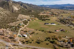 240 Lafrenz Cir, Silt, CO 81652 - Photo 4