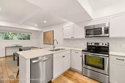 814 W Bleeker Street #B2, Aspen, CO 81611 - Photo 6