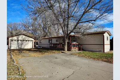 8 St. John Circle, Parachute, CO 81635 - Photo 2