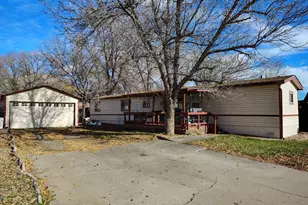 8 St John Cir, Parachute, CO 81635 - Photo 2