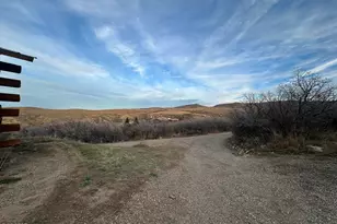 695 Highland Dr, Craig, CO 81625 - Photo 4