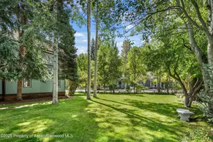 500 W Francis St, Aspen, CO 81611 - Photo 28