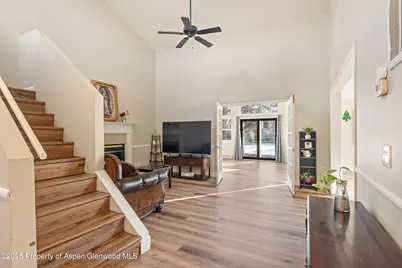 123 Summit Drive, Carbondale, CO 81623 - Photo 2