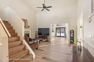 123 Summit Dr, Carbondale, CO 81623 - Photo 2