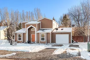 123 Summit Dr, Carbondale, CO 81623 - Photo 2