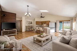 452 Palmetto Dr, New Castle, CO 81647 - Photo 8