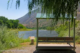 433 River View Dr, New Castle, CO 81647 - Photo 18