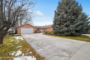 161 S Golden Dr, Silt, CO 81652 - Photo 2