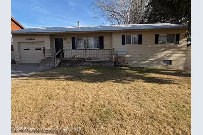 829 Stout Street, Craig, CO 81625 - Photo 2
