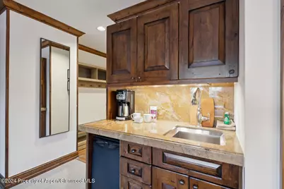 415 E Dean St., Unit 16, Week 9, Aspen, CO 81611 - Photo 18