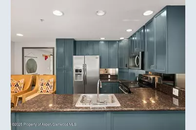 326 Midland Avenue #302, Aspen, CO 81611 - Photo 10