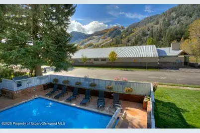 232 W Hyman Avenue #11 (wks. 4,8,39), Aspen, CO 81611 - Photo 2