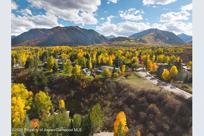 1050 Cemetery Lane, Aspen, CO 81611 - Photo 4
