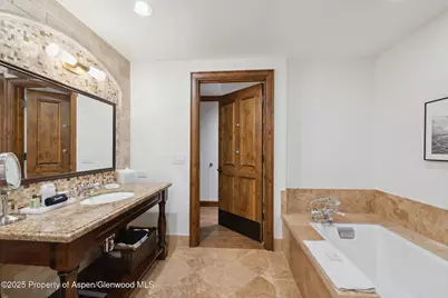 415 E Dean St, #35, Week 35, Aspen, CO 81611 - Photo 24