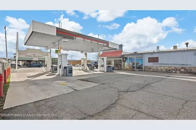 180 W Bridge Street, Hotchkiss, CO 81419 - Photo 4