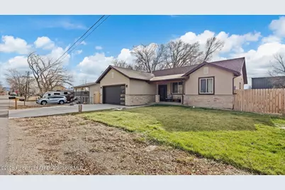 115 W Home Avenue, Silt, CO 81652 - Photo 2