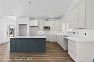 353 Roan Ct, Silt, CO 81652 - Photo 4