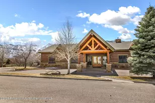 305 Thunderbird, New Castle, CO 81647 - Photo 8