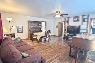 744 Market St, Meeker, CO 81641 - Photo 4