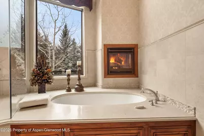 43001 E Highway 82, Aspen, CO 81611 - Photo 12