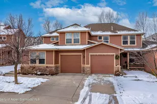 131 W Cathedral Ct, New Castle, CO 81647 - Photo 2