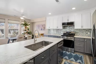 131 W Cathedral Court, New Castle, CO 81647 - Photo 6