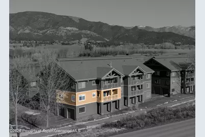 410 River View Drive #303, New Castle, CO 81647 - Photo 2