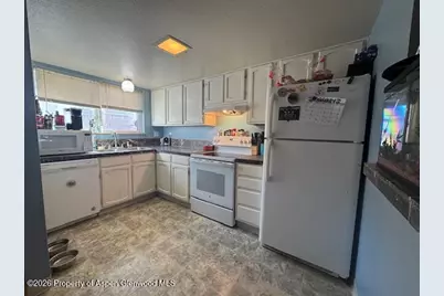 1018 E 7th Street, Craig, CO 81625 - Photo 2