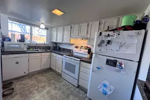 1018 E 7th St, Craig, CO 81625 - Photo 2