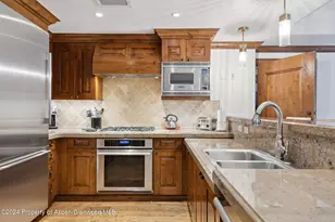 415 E Dean St Unit 22 Week 32, Aspen, CO 81611 - Photo 8