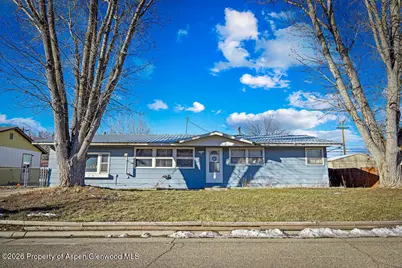 886 Washington Street, Craig, CO 81625 - Photo 2