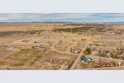 801 Blue Mountain Avenue, Dinosaur, CO 81610 - Photo 8