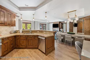 415 E Dean St Unit 33 Week 32, Aspen, CO 81611 - Photo 4