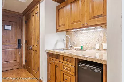 415 E Dean St., Unit 33, Week 32, Aspen, CO 81611 - Photo 14