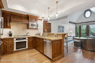 415 E Dean St Unit 28 Week 34, Aspen, CO 81611 - Photo 6