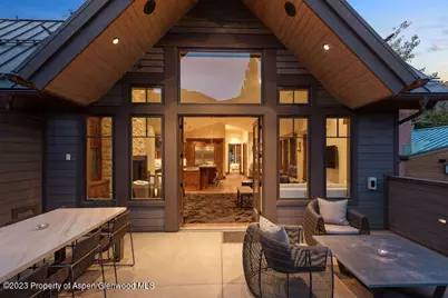 719 E Hopkins Avenue #202, Aspen, CO 81611 - Photo 2