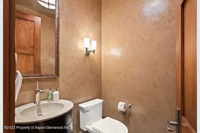 719 E Hopkins Avenue #202, Aspen, CO 81611 - Photo 24