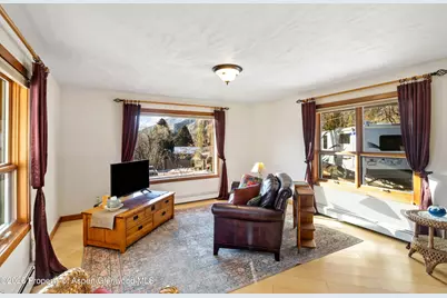 605 W 9th Place, Glenwood Springs, CO 81601 - Photo 4