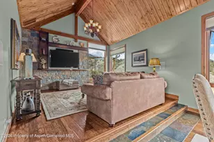 28 Deer Valley Dr, New Castle, CO 81647 - Photo 16