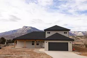 19 Roan Creek Pl, Battlement Mesa, CO 81635 - Photo 2