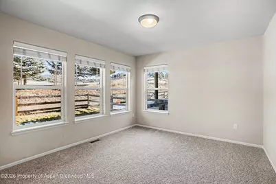 124 E Cathedral Court, New Castle, CO 81647 - Photo 12